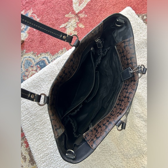 Vintage Coach leather zip tote - Picture 6 of 9